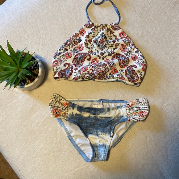 Billabong Other - Billabong swim suit